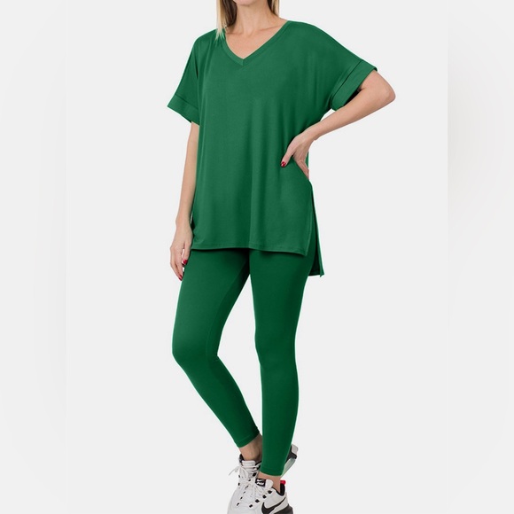 NWT Zenana PLUS + REG Size Green Short Sleeve Slit T-Shirt + Leggings Lounge Set - Picture 1 of 3